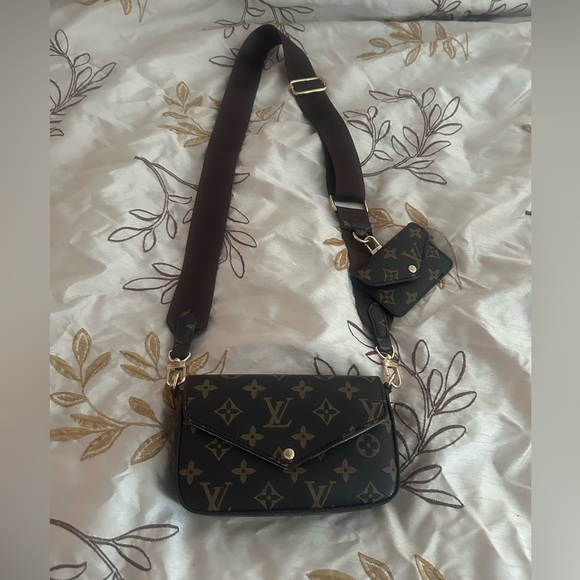 Handbags - Crossbody bag